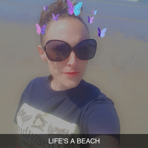 Meet your Posher, Elizabeth - Picture 4 of 4